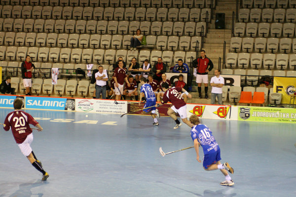 SPA vs. MB, 22.2.2009  (foto: tom@drb.cz)