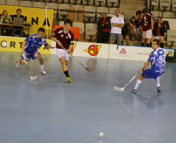 SPA vs. MB, 22.2.2009  (foto: tom@drb.cz)