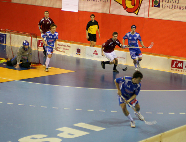 SPA vs. MB, 22.2.2009  (foto: tom@drb.cz)