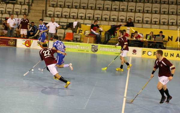 SPA vs. MB, 22.2.2009  (foto: tom@drb.cz)