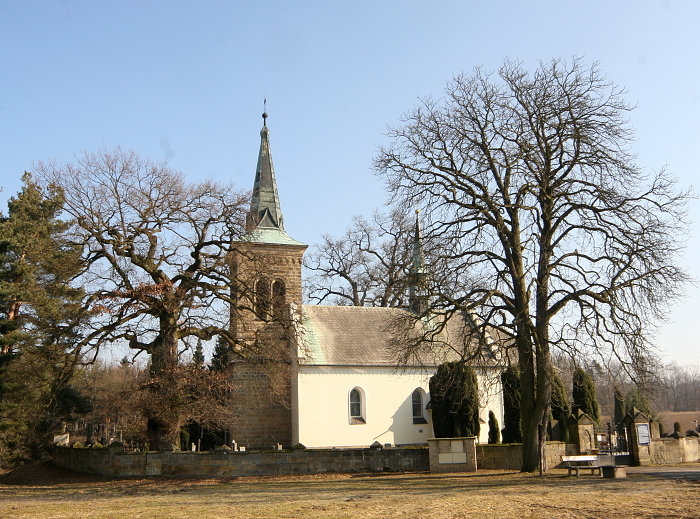 kostel v Sedmihorkách